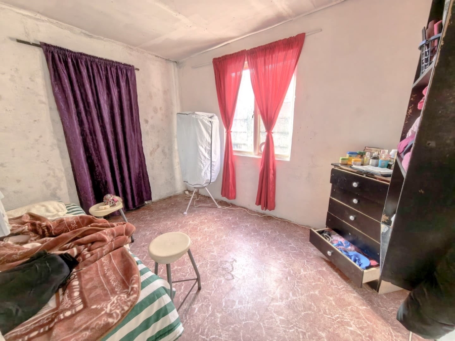 2 Bedroom Property for Sale in Lavender Hill Western Cape